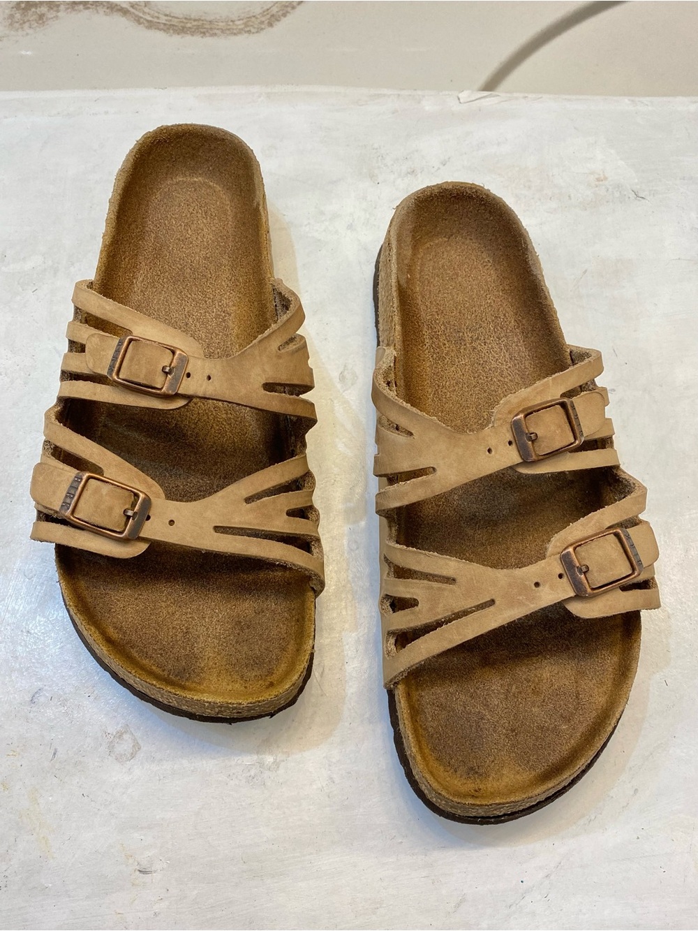 Birkenstock Granada sandals Size 37, Women Size 6 Men’s Size 4 good condition